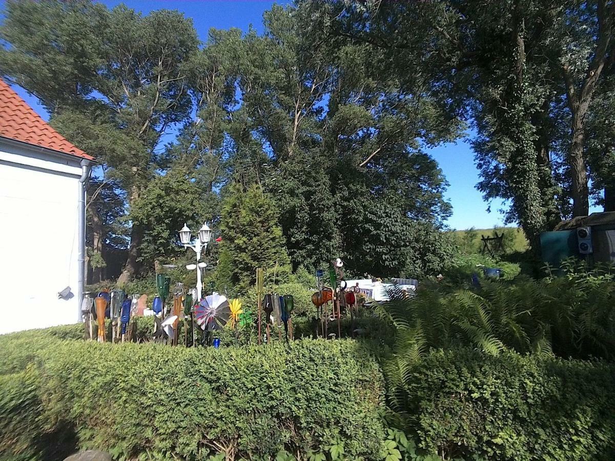 Gaestehaus Hemmerdeich-Alte Schule Oldenswort Exterior foto
